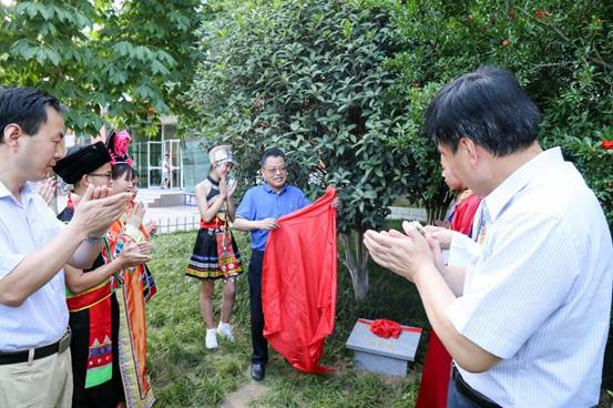 FEA30A4D658CCE6A5BB87DEEF3E_50A5DB0E_28E6E